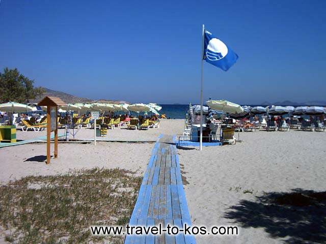 TIGAKI BEACH - Tigaki beach has award the prize to the Blue flag. 