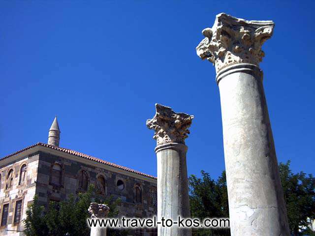 COLUMN - Ancient columns, members of a structure of the old town. 