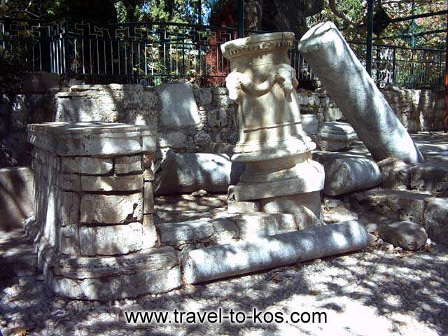 SQUARE  PLATANOU - Another view of the square Platanou in Kos town.