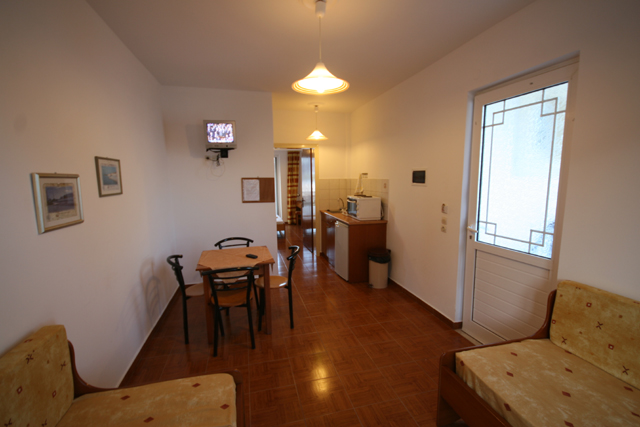 ANASTASIA APARTMENTS IN  Kefalos