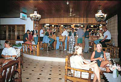 Enjoy your nights at the bar of hotel Cosmopolitan CLICK TO ENLARGE