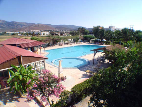 Panoramic image of swimming pool and garden of Park Lane Hotel CLICK TO ENLARGE