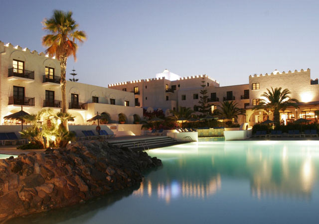 Picture of the pool of Oceanis Beach Hotel located in Kos Greece. CLICK TO ENLARGE