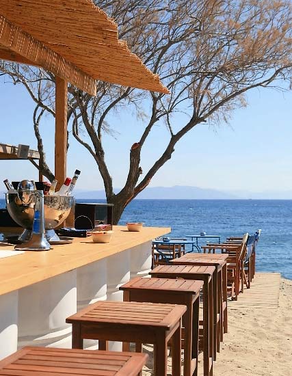 Picture of beach bar of Oceanis Resort CLICK TO ENLARGE