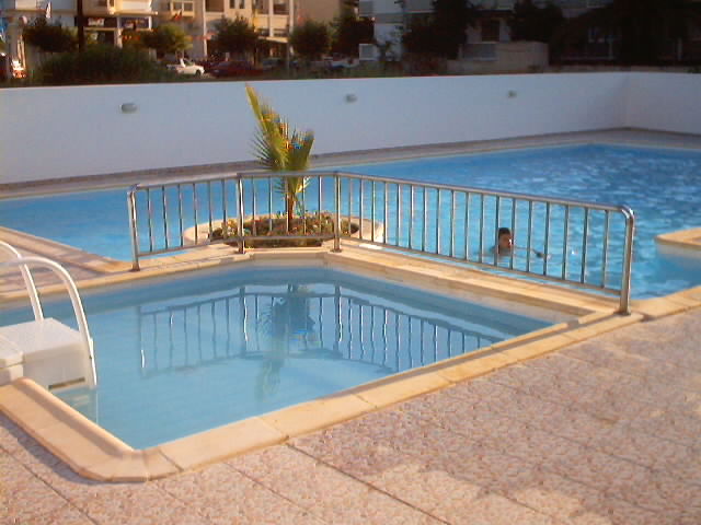 Another view of swimming pool CLICK TO ENLARGE