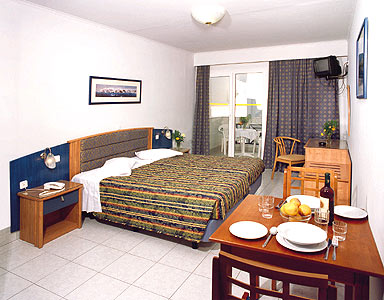 Picture of a double room of Kosta Palace hotel in Kos CLICK TO ENLARGE
