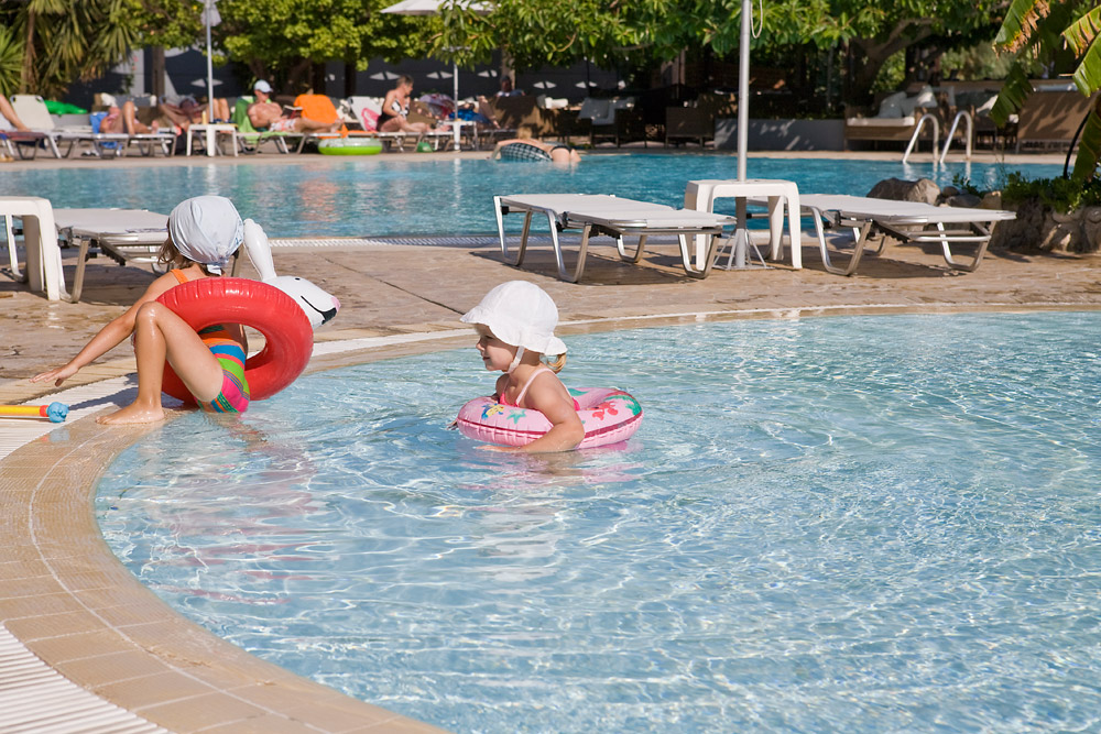 Image of the main pool of Sun Palace in Kos Greece. CLICK TO ENLARGE