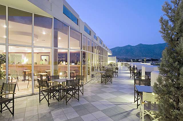 Relax to the amphitheatrical cafe of the Sovereign Beach Hotel in  Kos CLICK TO ENLARGE