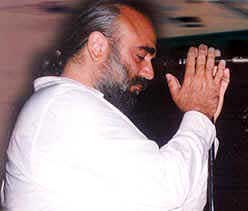 The famous singer Demis Roussos who gave a wonderful atmosphere in the disco with his songs. CLICK TO ENLARGE