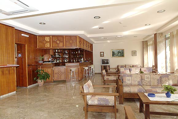 Picture of lobby and bar of Theonia Hotel. CLICK TO ENLARGE