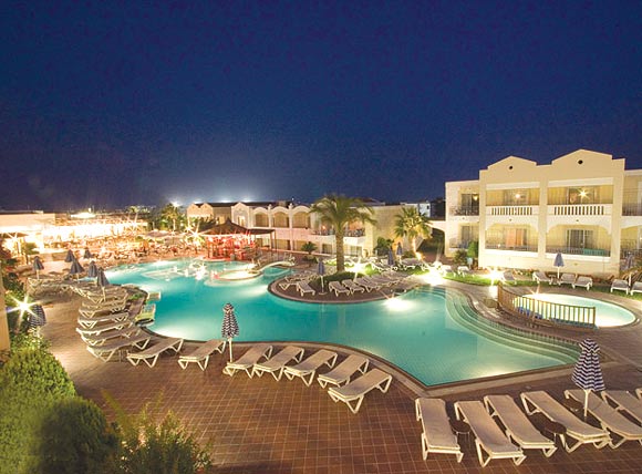 Image of pool by night of Luxury Suites - Pelagos Hotel, Kos Greece. CLICK TO ENLARGE