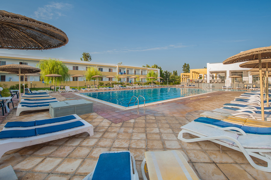 Pyli Bay Hotel is only 5min walk from the Marmari beach. CLICK TO ENLARGE